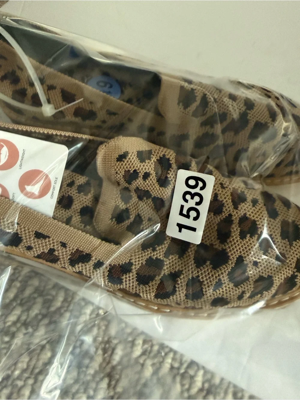 Leopard animal Print Knit Slip-On Flats - Tan/Black Shoes women size 6.5
